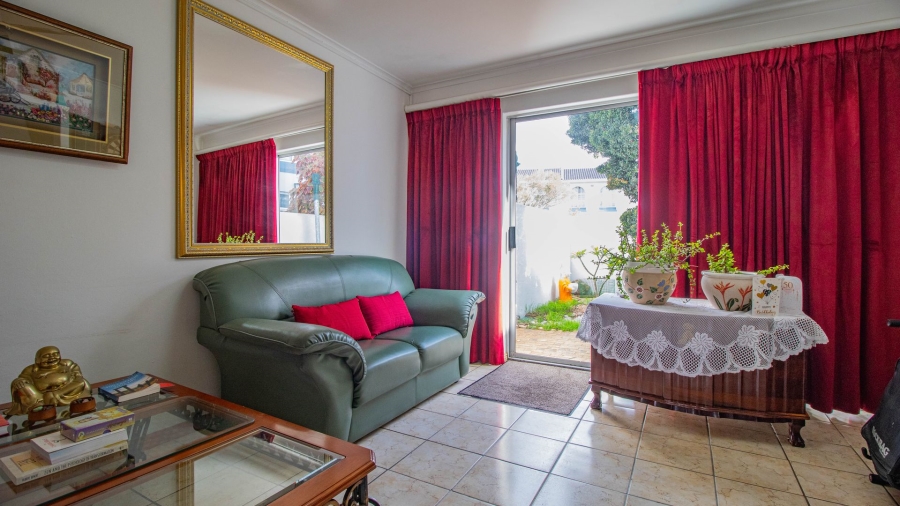 3 Bedroom Property for Sale in Plumstead Western Cape